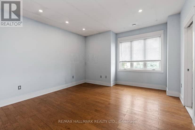 10 Sunray Crescent — photo 14 of 30