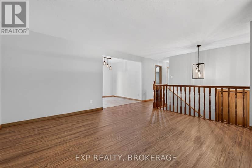 1054 York Road — photo 12 of 40