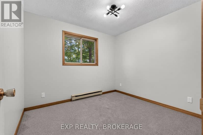 1054 York Road — photo 27 of 40