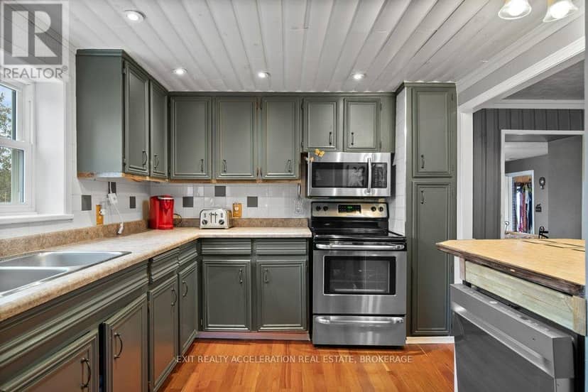 1125 County Rd 1 E — photo 12 of 40