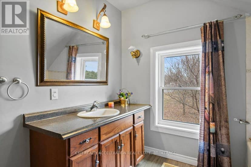 1125 County Rd 1 E — photo 19 of 40