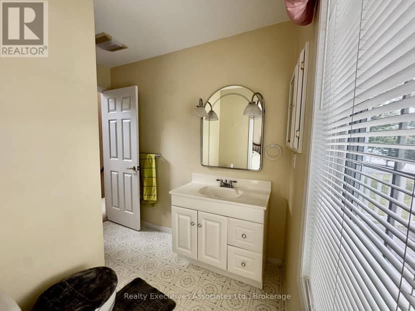 345 Hillside Drive — photo 27 of 37