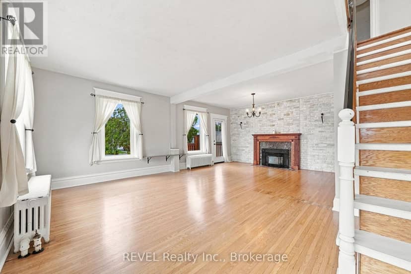 39 Trent Street N, Quinte West, photo 5