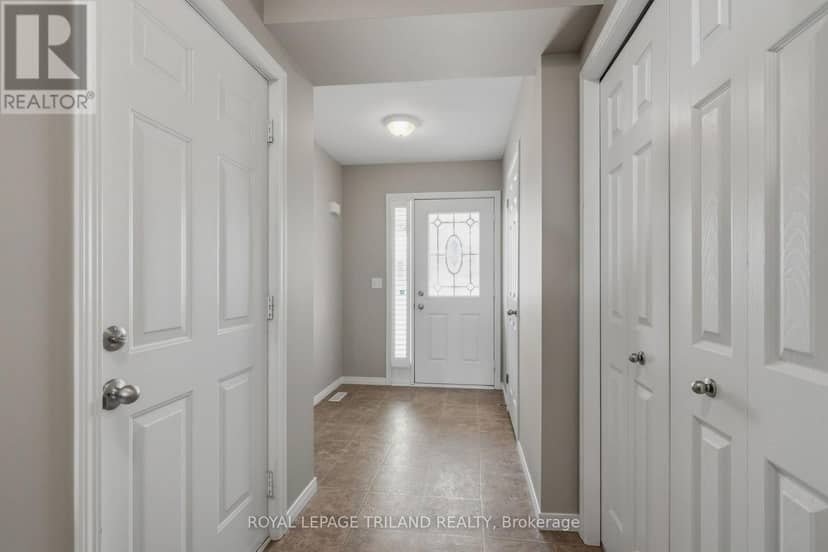 40 - 1625 Purser Street, London East, photo 3