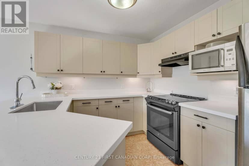 89 McTaggart Court — photo 11 of 40