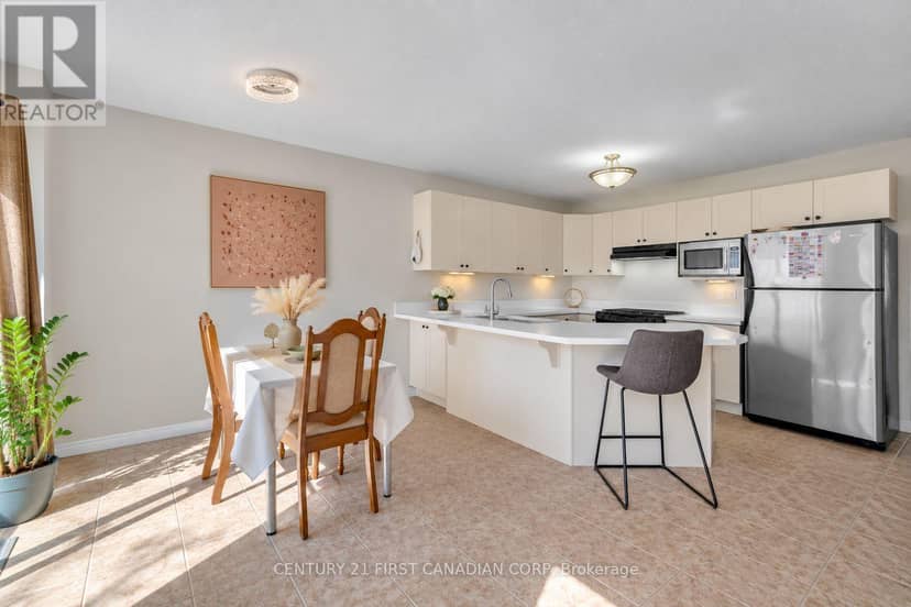 89 McTaggart Court — photo 13 of 40