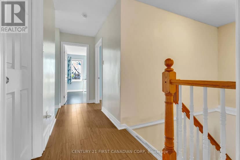 89 McTaggart Court — photo 19 of 40