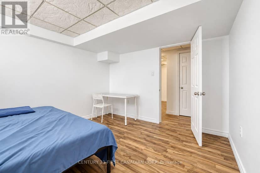 89 McTaggart Court — photo 38 of 40
