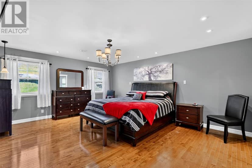 22 Chapel Street — photo 19 of 40