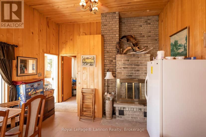 44 Hicks Road — photo 11 of 40