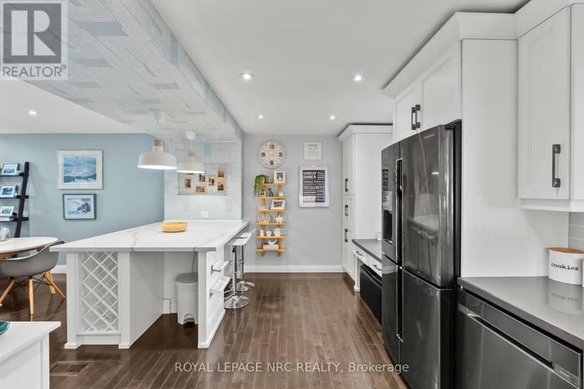 15 - 178 Scott Street — photo 21 of 40