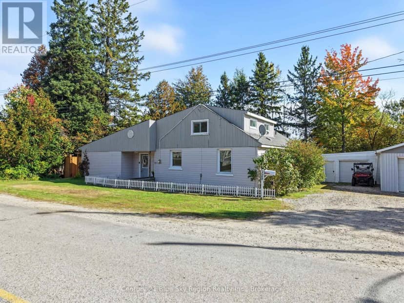 125 Golf Club Road, North Bay, photo 3