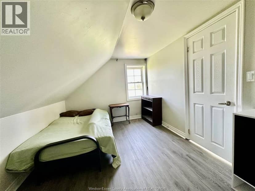3100 Lakeshore Rd 303 — photo 7 of 28