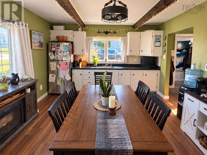 3281 Highway 1 — photo 3 of 15