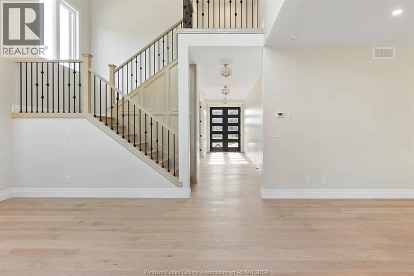 3586 Sutton Avenue — photo 2 of 16