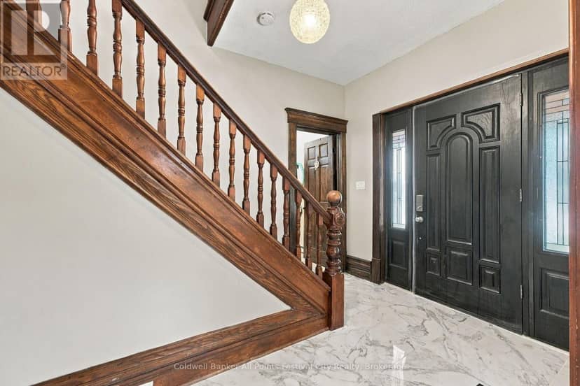 86 Toronto Street, Goderich, photo 5