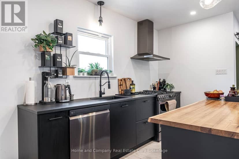 130 Rebecca Street — photo 13 of 37