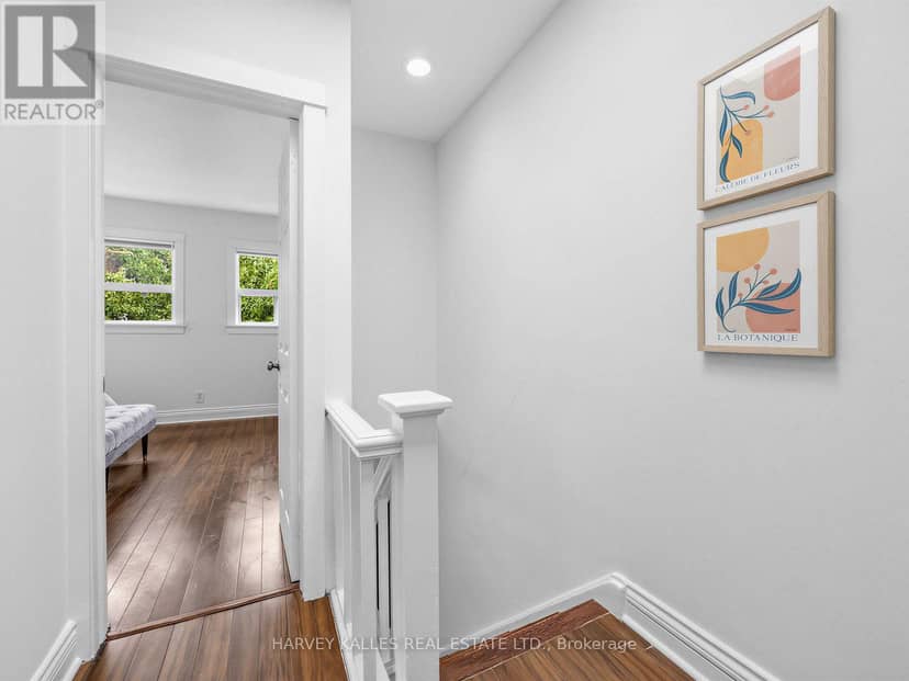 4 Kenrae Road — photo 22 of 35