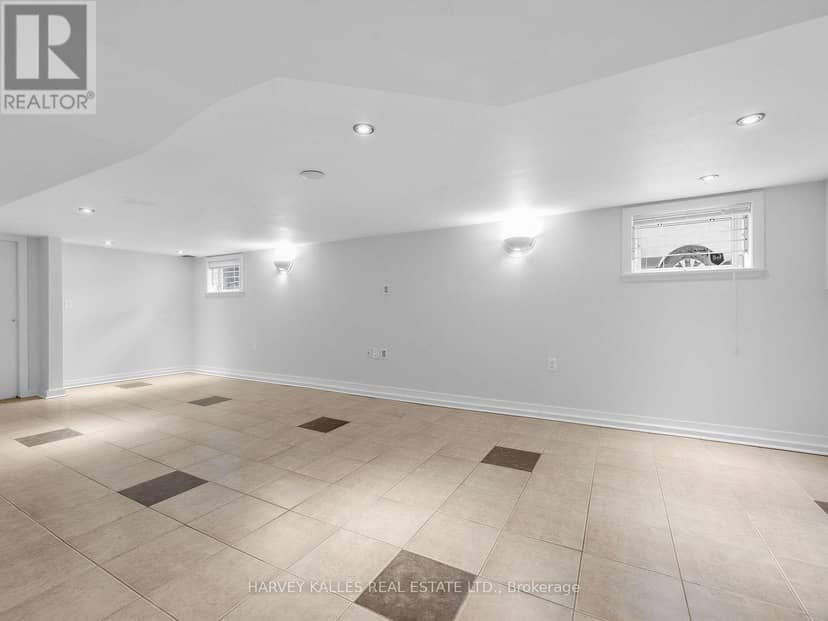 4 Kenrae Road — photo 24 of 35
