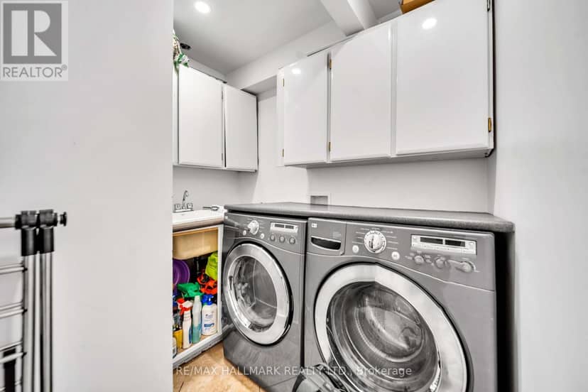 17 Twin Circle Court — photo 12 of 39