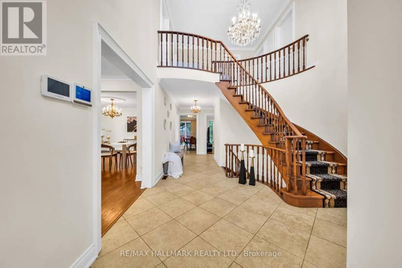 17 Twin Circle Court, Toronto, photo 3