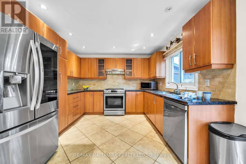 17 Twin Circle Court — photo 9 of 39