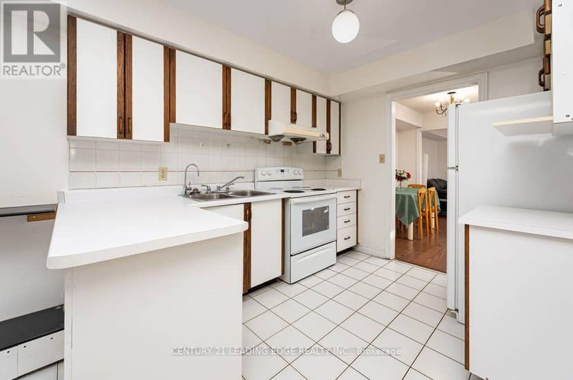 1 - 3 Reidmount Avenue — photo 12 of 23