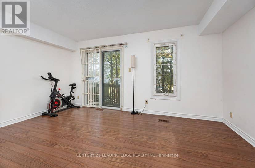 1 - 3 Reidmount Avenue — photo 19 of 23
