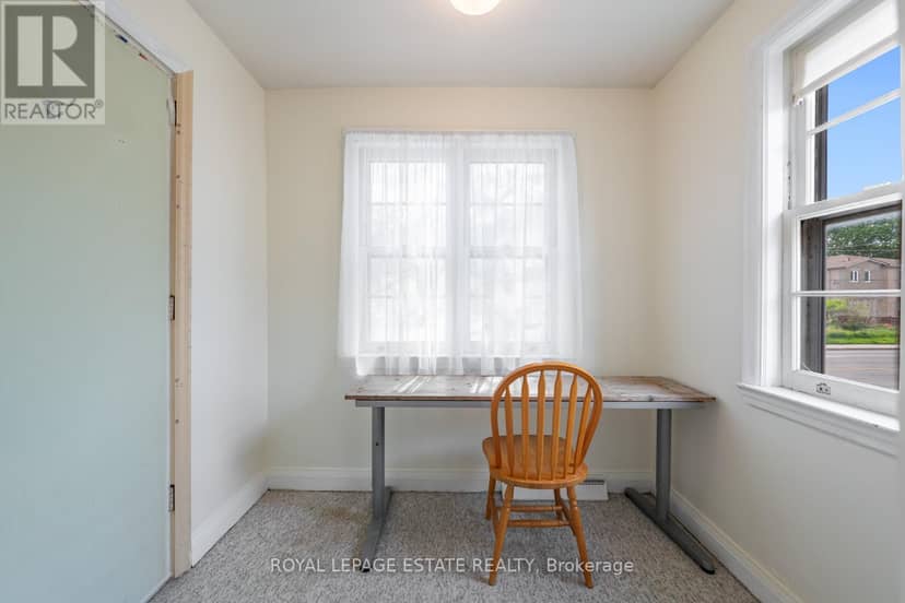 601 Pharmacy Avenue — photo 15 of 40