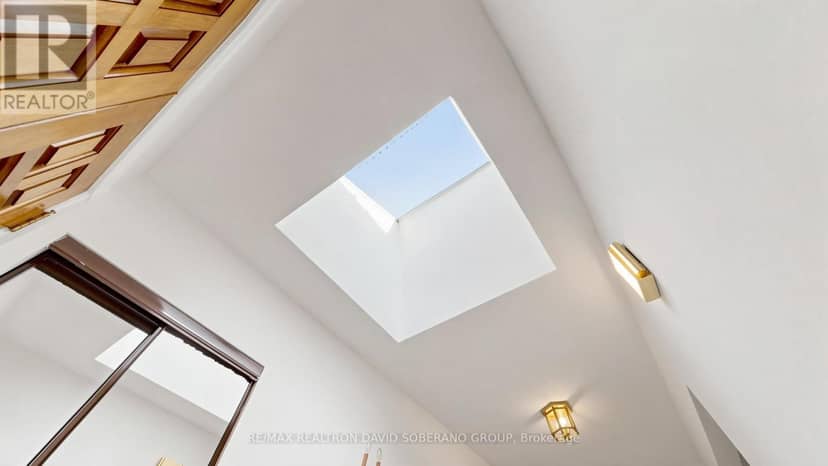 108 York Downs Drive, Toronto, photo 6