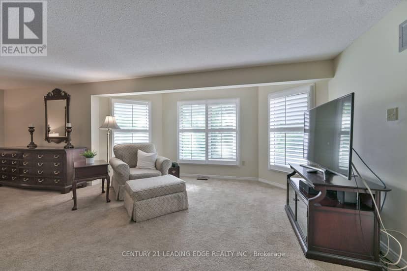 14 Montrose Crescent — photo 26 of 40