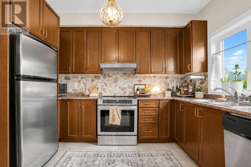 19 Pearcey Crescent, Barrie, photo 6