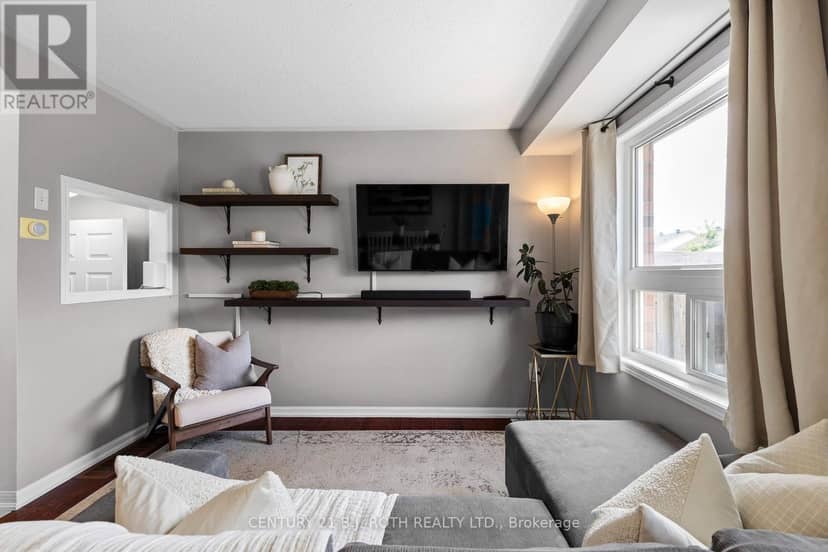 22 Ridwell Street, Barrie, photo 4