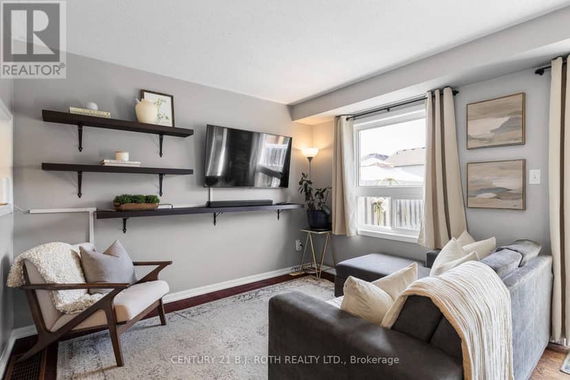 22 Ridwell Street, Barrie, photo 5