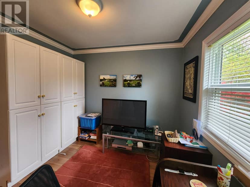 549 ROBERT CLEMENTS Drive — photo 37 of 38