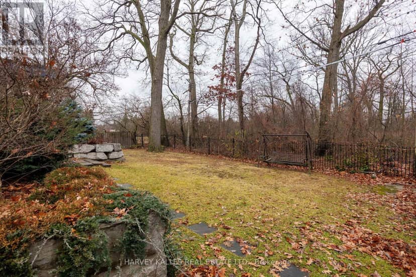 19 Blair Athol Crescent — photo 25 of 40