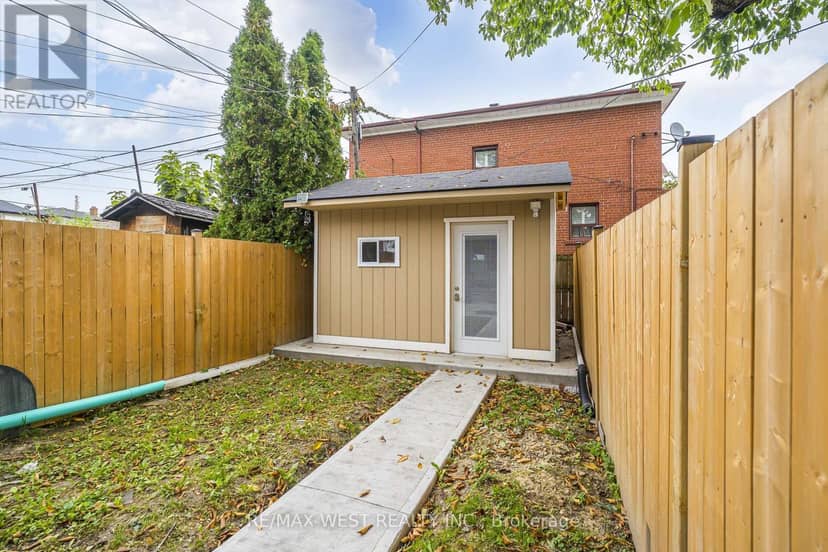 83 Scott Road — photo 21 of 22