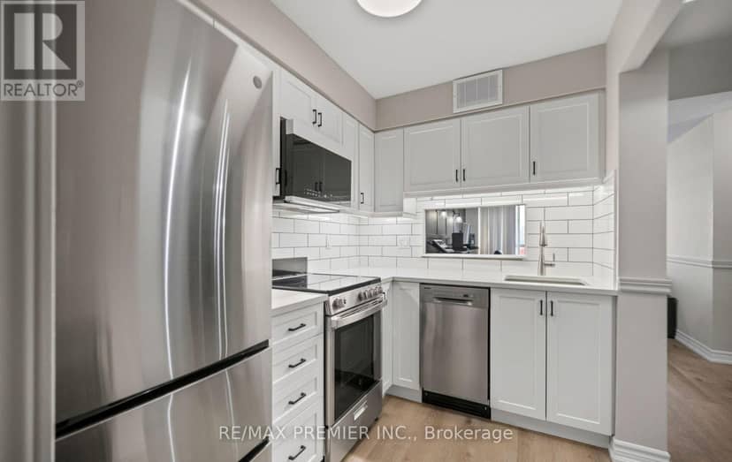 209 - 2470 Eglinton Avenue W — photo 14 of 25