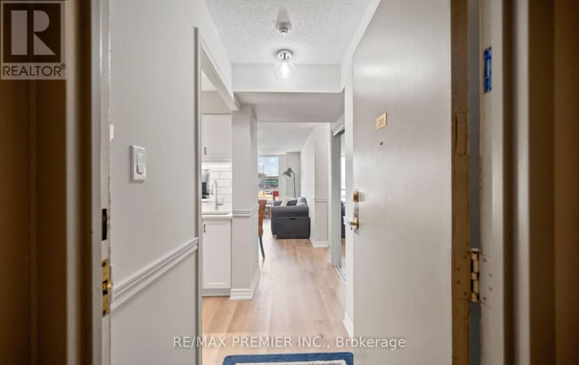 209 - 2470 Eglinton Avenue W, Toronto, photo 7