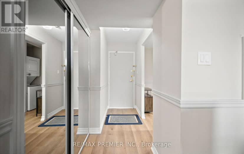 209 - 2470 Eglinton Avenue W — photo 9 of 25