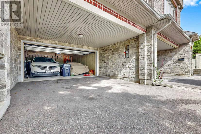12 Gala Lane — photo 39 of 40