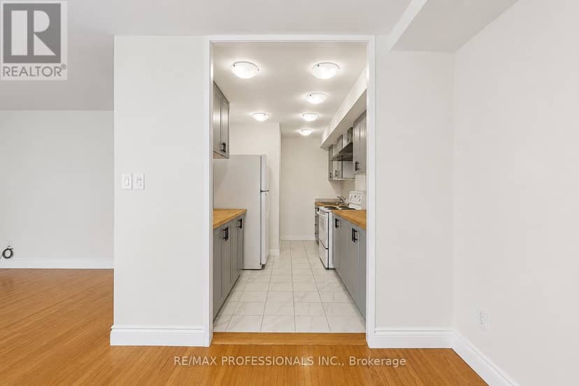 20 - 160 Carsbrooke Road — photo 11 of 36