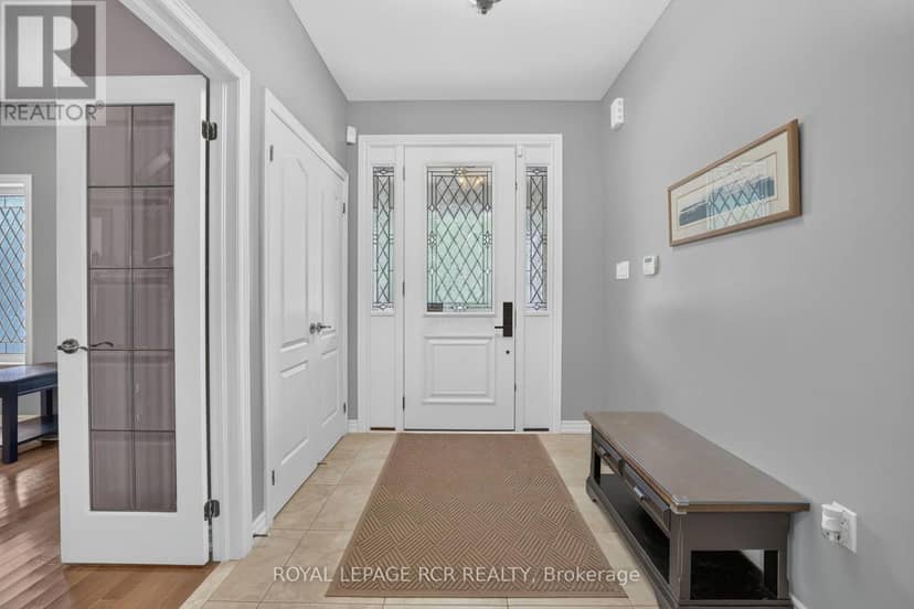 30 Borland Crescent, Caledon, photo 3