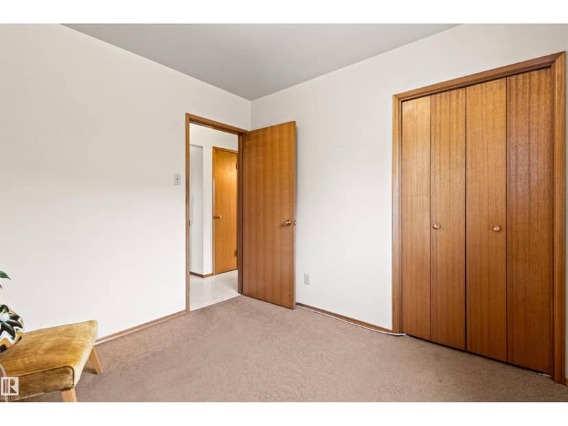 7211 140 AV NW — photo 30 of 40