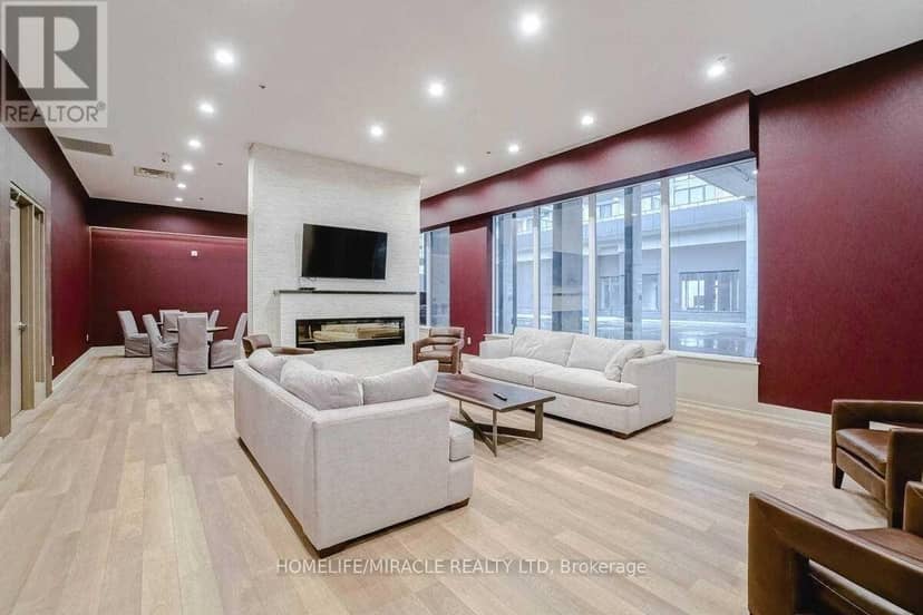 602 - 560 North Service Road — photo 5 of 34