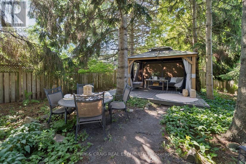 443 Victoria Street — photo 20 of 21