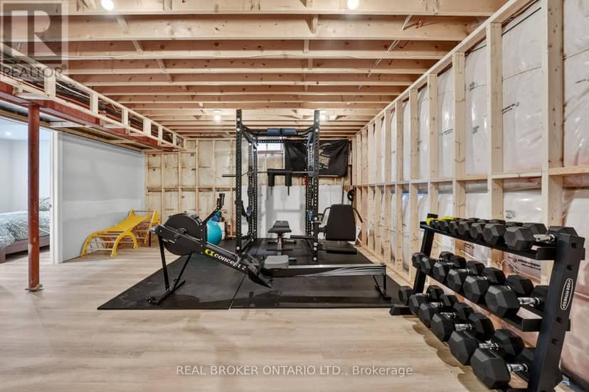 4890 Allan Court — photo 7 of 40