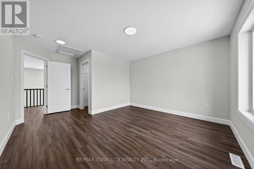 45 - 3202 Vivian Line — photo 38 of 40