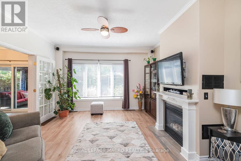 102 Willow Lane — photo 9 of 40