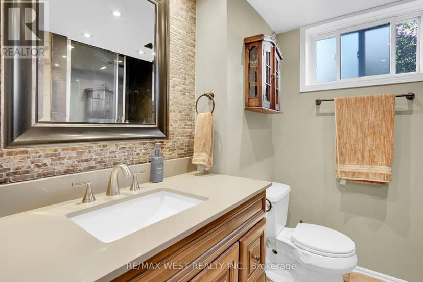 23 McKibbon Avenue — photo 13 of 17